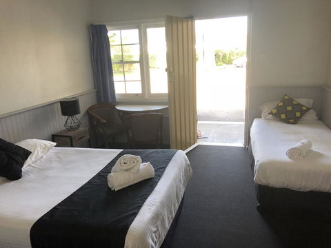 Squid\'s Ink Motel - Hobart Tourism 41