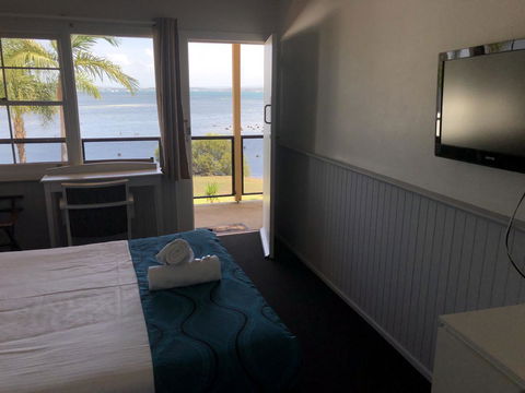 Squid\'s Ink Motel - Hobart Tourism 43
