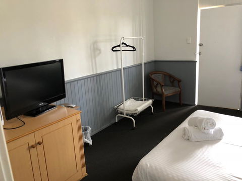 Squid\'s Ink Motel - Hobart Tourism 25