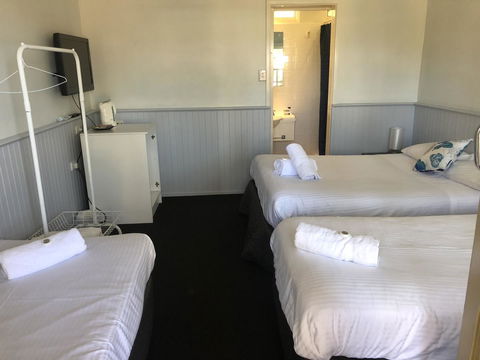 Squid\'s Ink Motel - Hobart Tourism 30