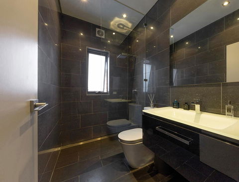BONDI BEACH PRIME 1 Bedroom + Sunroom - Hobart Tourism 1