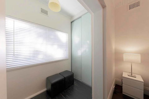 BONDI BEACH PRIME 1 Bedroom + Sunroom - Hobart Tourism 5