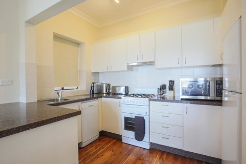 Ultimate Bondi Escape #2 - A Bondi Beach Holiday Home - Tourism TAS 4