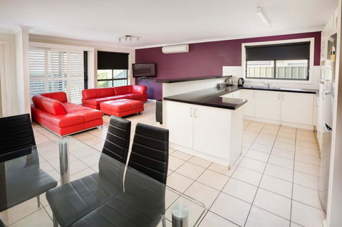 Bluegum Apartments Newcastle - Tourism TAS 12