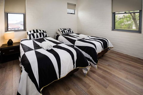 Bluegum Apartments Newcastle - Tourism TAS 24