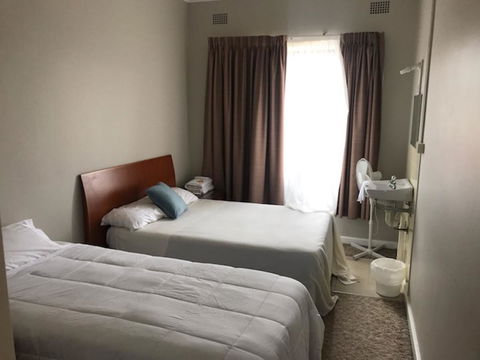 Lakes And Ocean Hotel Forster - Hobart Tourism 23