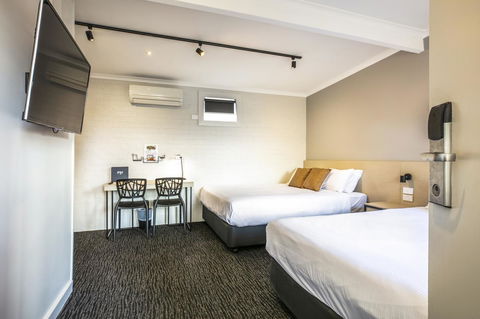 Nightcap At Colyton Hotel - Tourism TAS 23