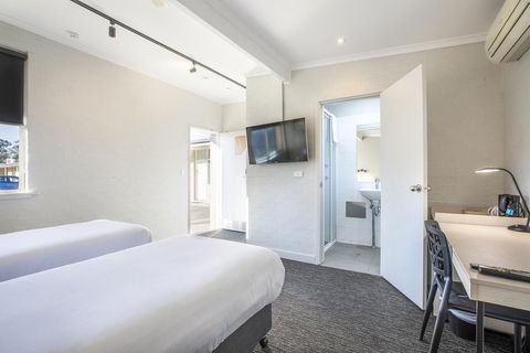 Nightcap At Colyton Hotel - Tourism TAS 14