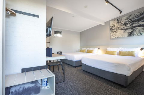 Nightcap At Colyton Hotel - Tourism TAS 43