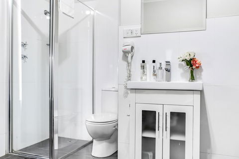 Airport Hotel Sydney - Tourism TAS 10