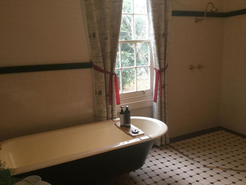 Arcadia - The Barn Cottage & Rosehill Cottage - Hobart Tourism 19
