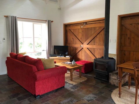 Arcadia - The Barn Cottage & Rosehill Cottage - Hobart Tourism 10