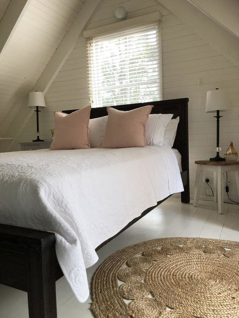 Arcadia - The Barn Cottage & Rosehill Cottage - Hobart Tourism 5
