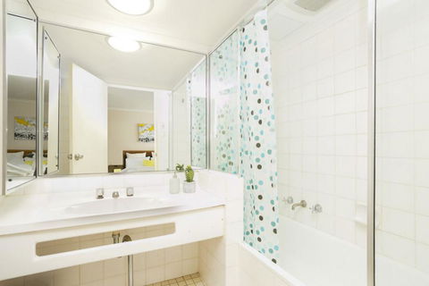 Paxsafe Sydney Hyde Park Budget Apartments - Tourism TAS 10