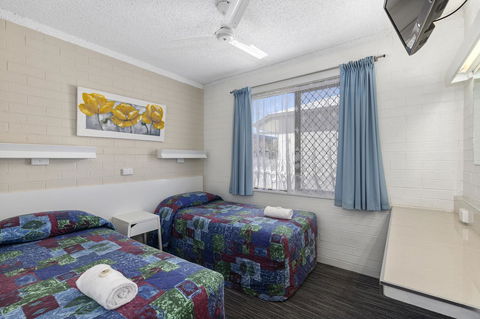 Coastal Bay Motel - Tourism TAS 15