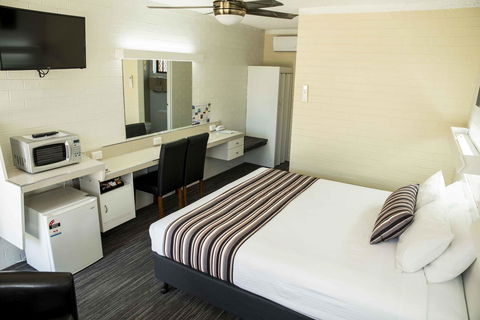 Coastal Bay Motel - Tourism TAS 28