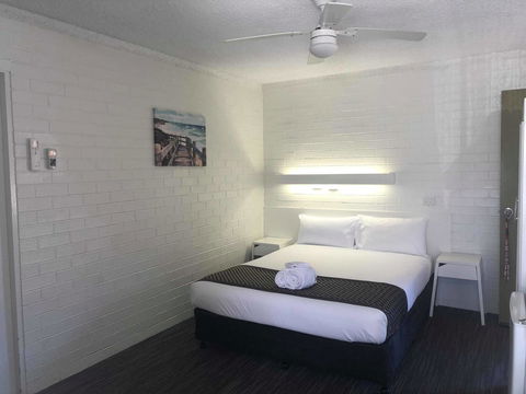 Coastal Bay Motel - Tourism TAS 19