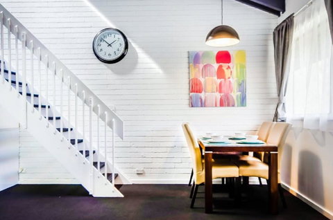 Alpine Gables - Hobart Tourism 23