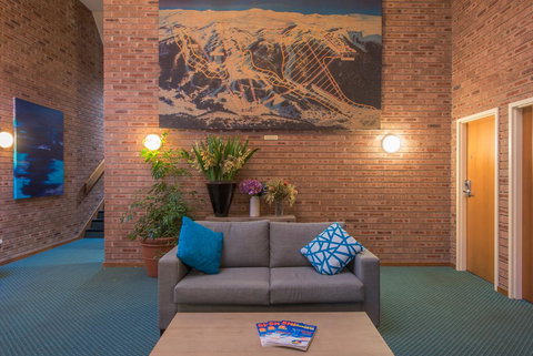 Alpine Gables - Hobart Tourism 7