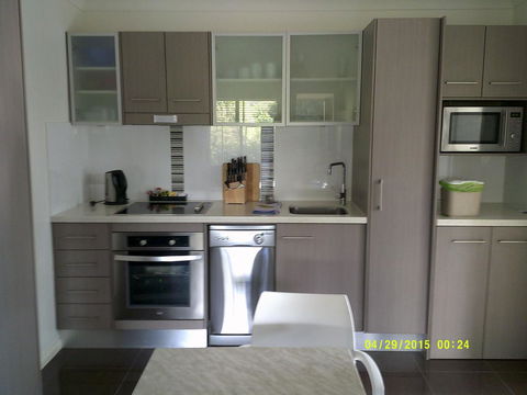 Pelican H2O One & Two Bedroom Apartments - Hobart Tourism 16