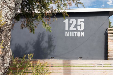 125 Milton - Hobart Tourism 1
