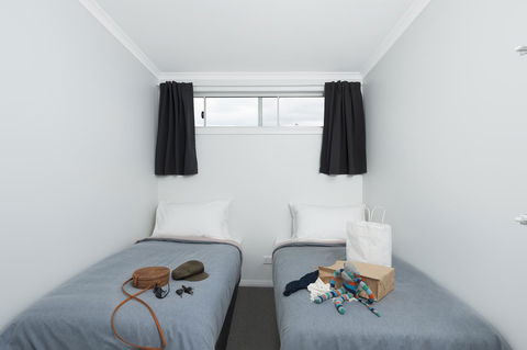 125 Milton - Hobart Tourism 7