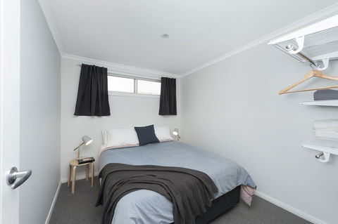125 Milton - Hobart Tourism 6