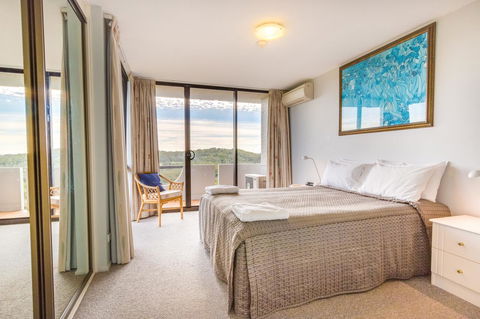 Pacific Towers Beach Resort - Tourism TAS 37