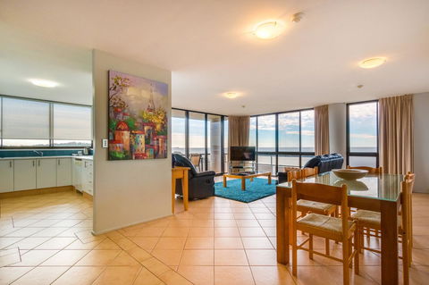 Pacific Towers Beach Resort - Tourism TAS 43