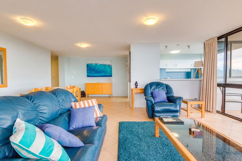 Pacific Towers Beach Resort - Tourism TAS 34