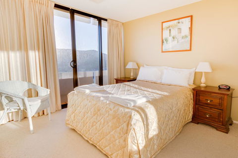 Pacific Towers Beach Resort - Tourism TAS 20