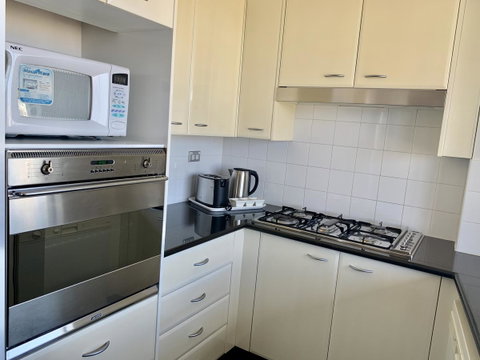Castle Serviced Apartments - Tourism TAS 1