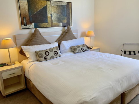 Castle Serviced Apartments - Tourism TAS 14