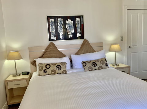 Castle Serviced Apartments - Tourism TAS 8