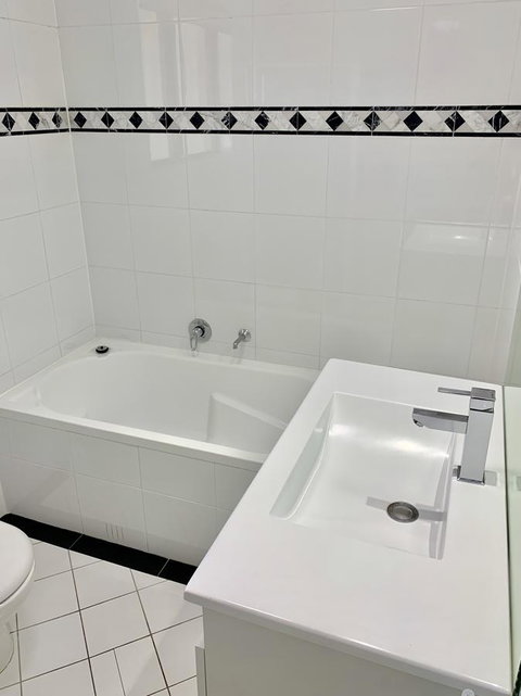 Castle Serviced Apartments - Tourism TAS 10
