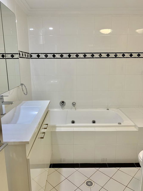 Castle Serviced Apartments - Tourism TAS 16