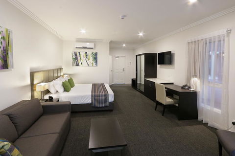 Best Western Plus Bolton On The Park - Tourism TAS 5