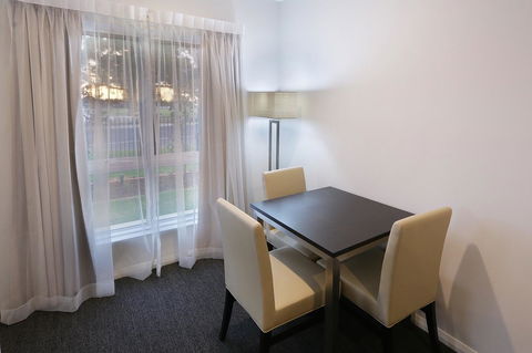 Best Western Plus Bolton On The Park - Tourism TAS 7