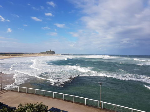 Arena Luxury Beachfront Apartment - Tourism TAS 40