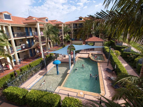 South Pacific Apartments - Tourism TAS 2