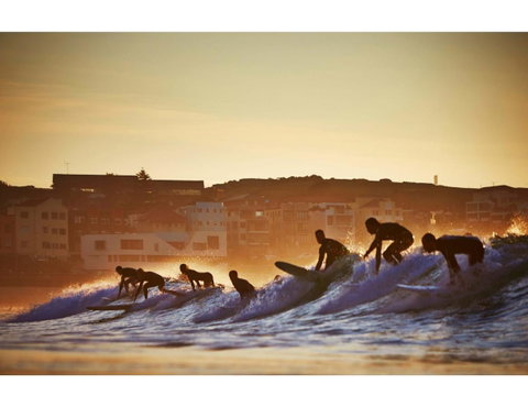 Ocean Views And Sea Breezes Over Bondi Beach - Tourism TAS 19