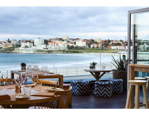 Ocean Views And Sea Breezes Over Bondi Beach - Tourism TAS 21