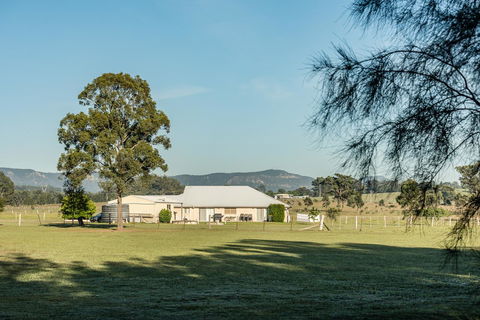Madigan Wine Country Cottages - Hobart Tourism 31