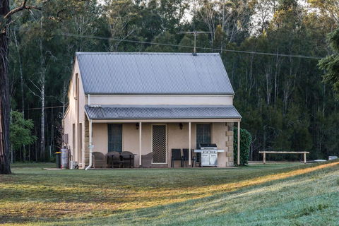 Madigan Wine Country Cottages - Hobart Tourism 37