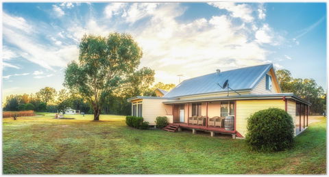 Madigan Wine Country Cottages - Hobart Tourism 1