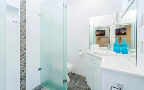 Coast Yamba - Adults Only - Tourism TAS 9