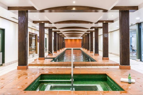 Classic 2 BR Apt In Pyrmont - Tourism TAS 22
