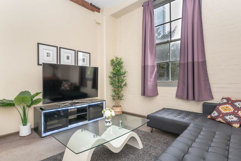 Classic 2 BR Apt In Pyrmont - Tourism TAS 1