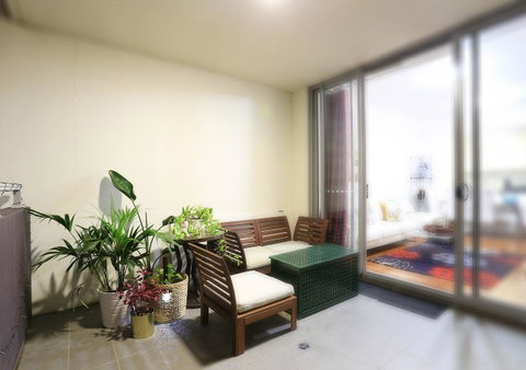 Sydney Apartment Close To Airport & CBD - Tourism TAS 12