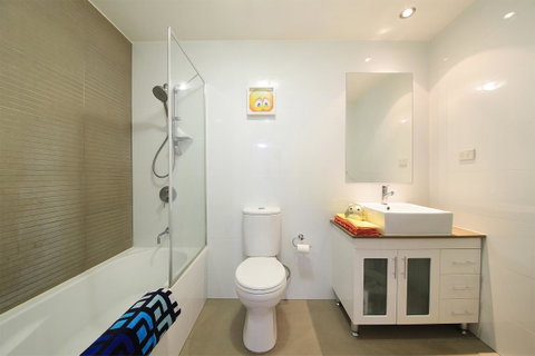 Sydney Apartment Close To Airport & CBD - Tourism TAS 17